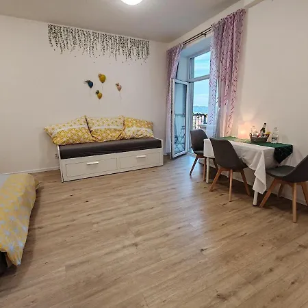 Star #5c515 Appartement Brno
